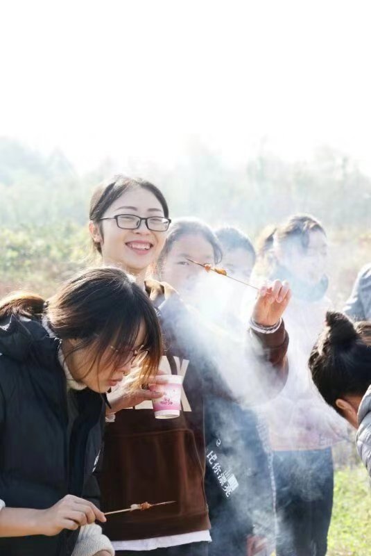 黃山眾逸-拓展團(tuán)建燒烤活動(dòng)