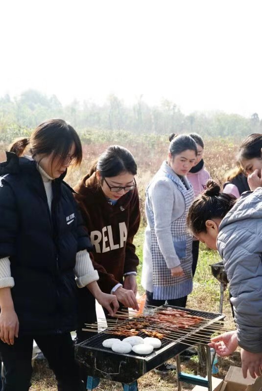 黃山眾逸-拓展團(tuán)建燒烤活動(dòng)