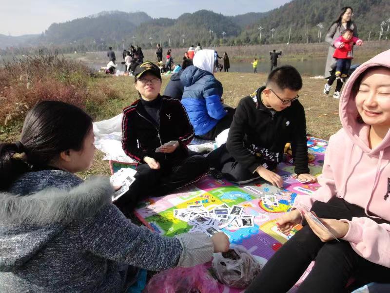 黃山眾逸-拓展團(tuán)建燒烤活動(dòng)